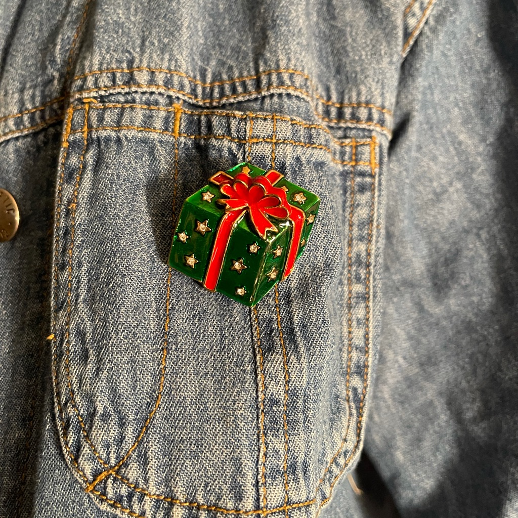Christmas Pin BlBl